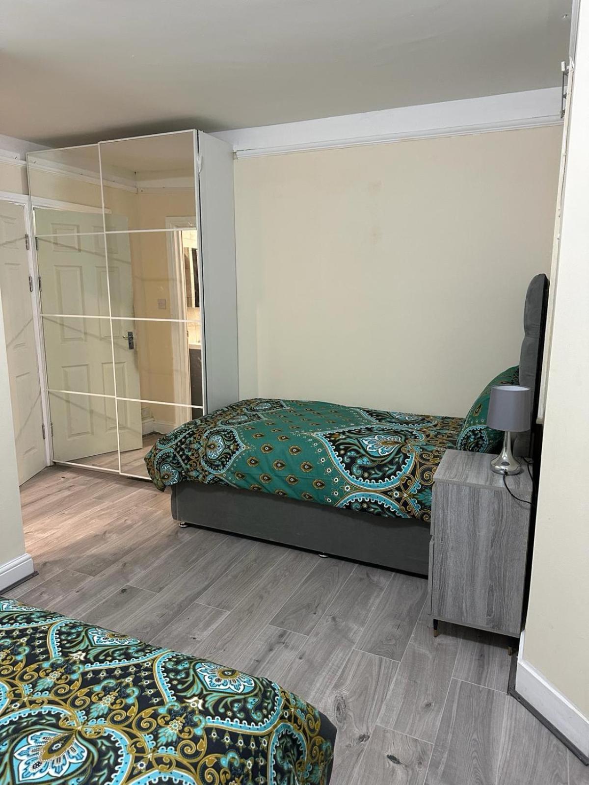 Hotel Elsaro Slough Zewnętrze zdjęcie