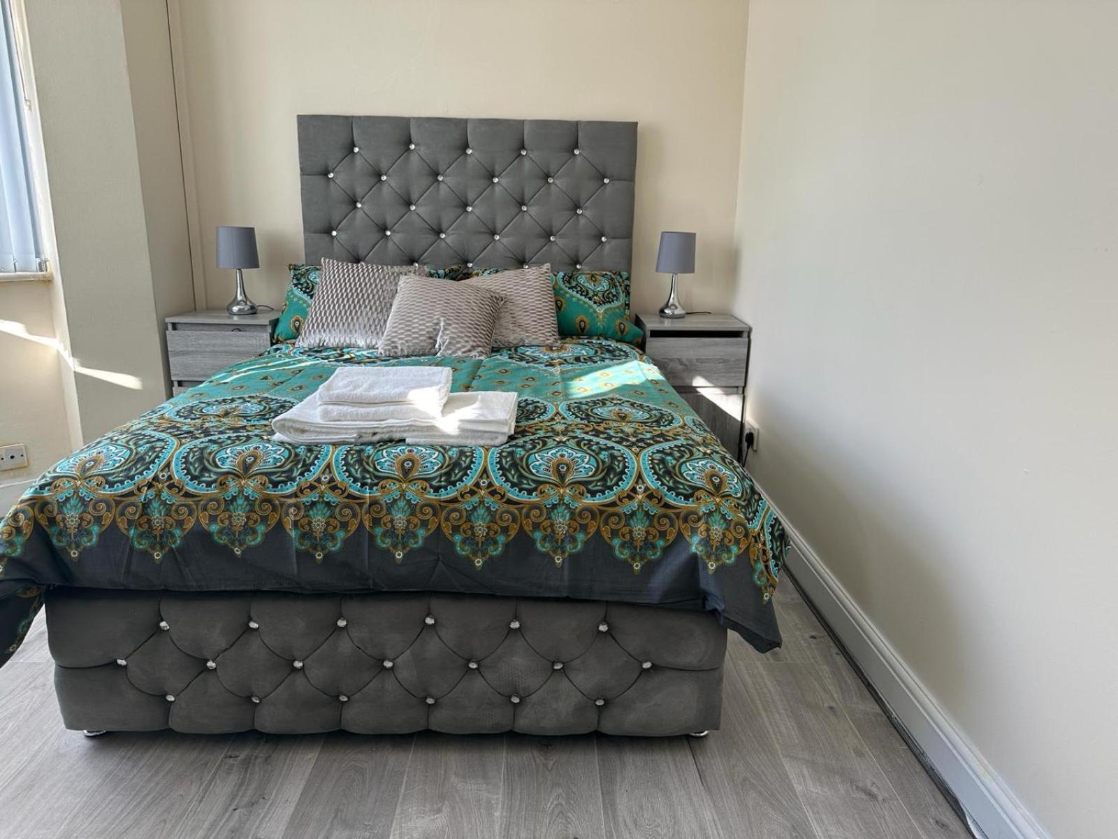 Hotel Elsaro Slough Zewnętrze zdjęcie
